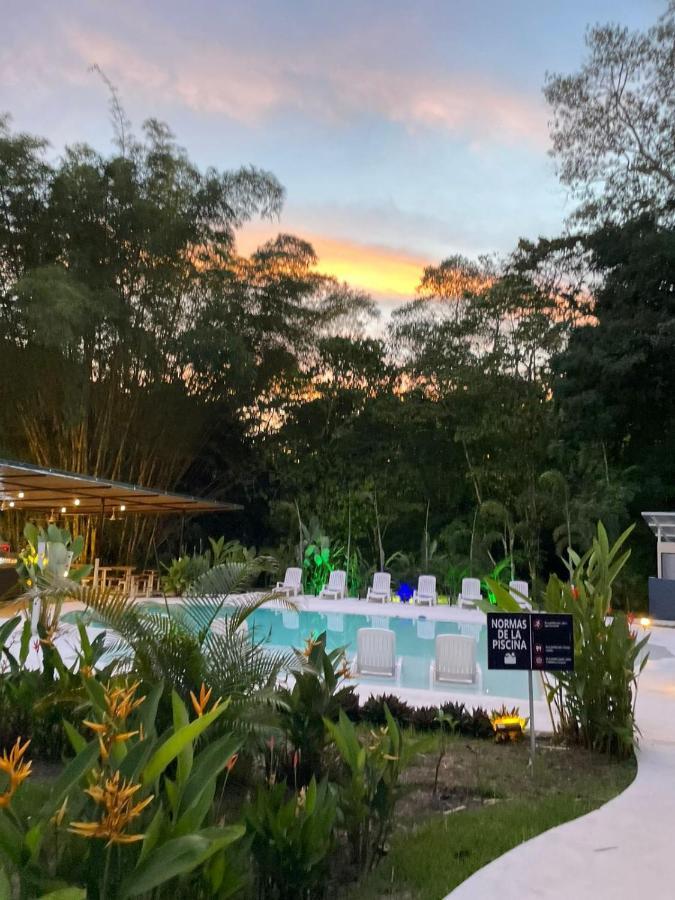Grand Park Manuel Antonio Hotel Quepos Exterior photo
