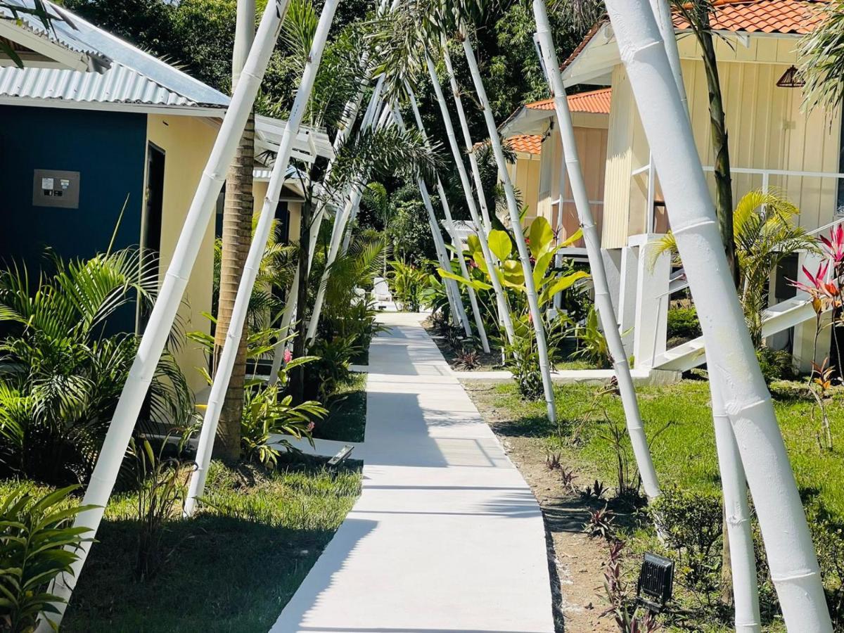 Grand Park Manuel Antonio Hotel Quepos Exterior photo